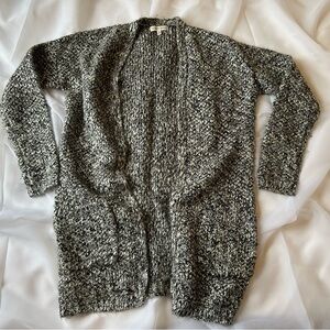 Women's Black and White Knit Sweater